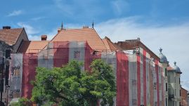 Dolgoznak a nagyváradi Adorján-házak tatarozásán